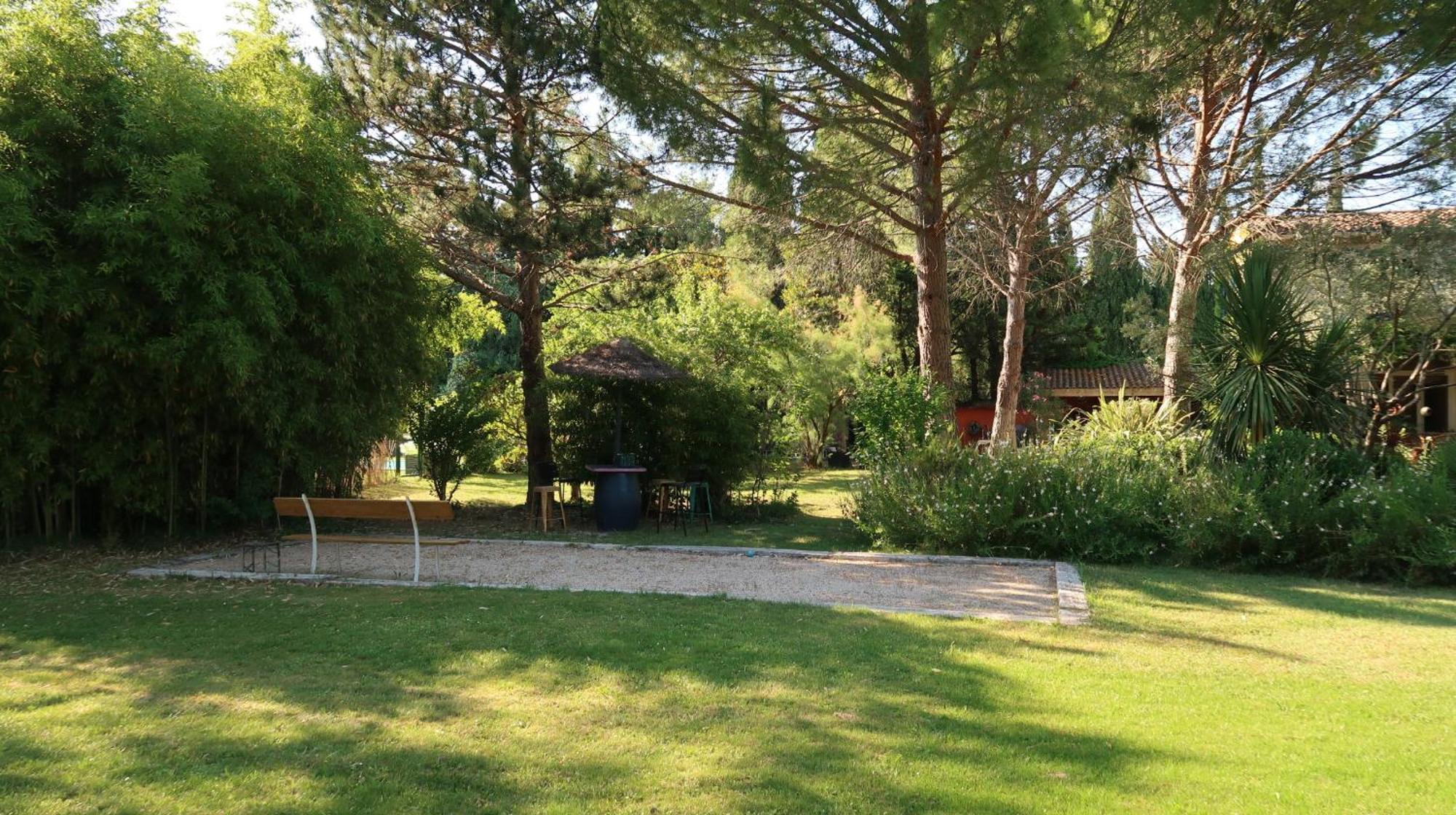 Mas La Pauline Gites De Charme & Roulotte Saint-Rémy-de-Provence Exterior foto